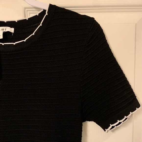 Corrugated black dress w/ white hems NWT - Picture 6 of 6